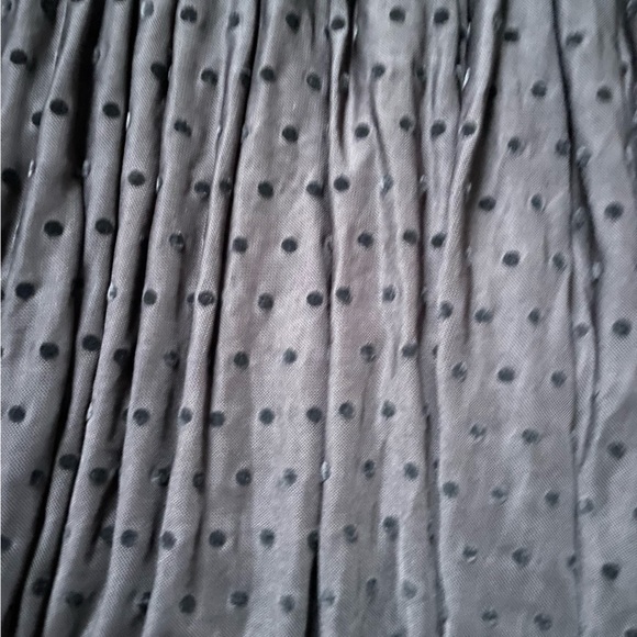 Black midi skirt - Picture 2 of 4